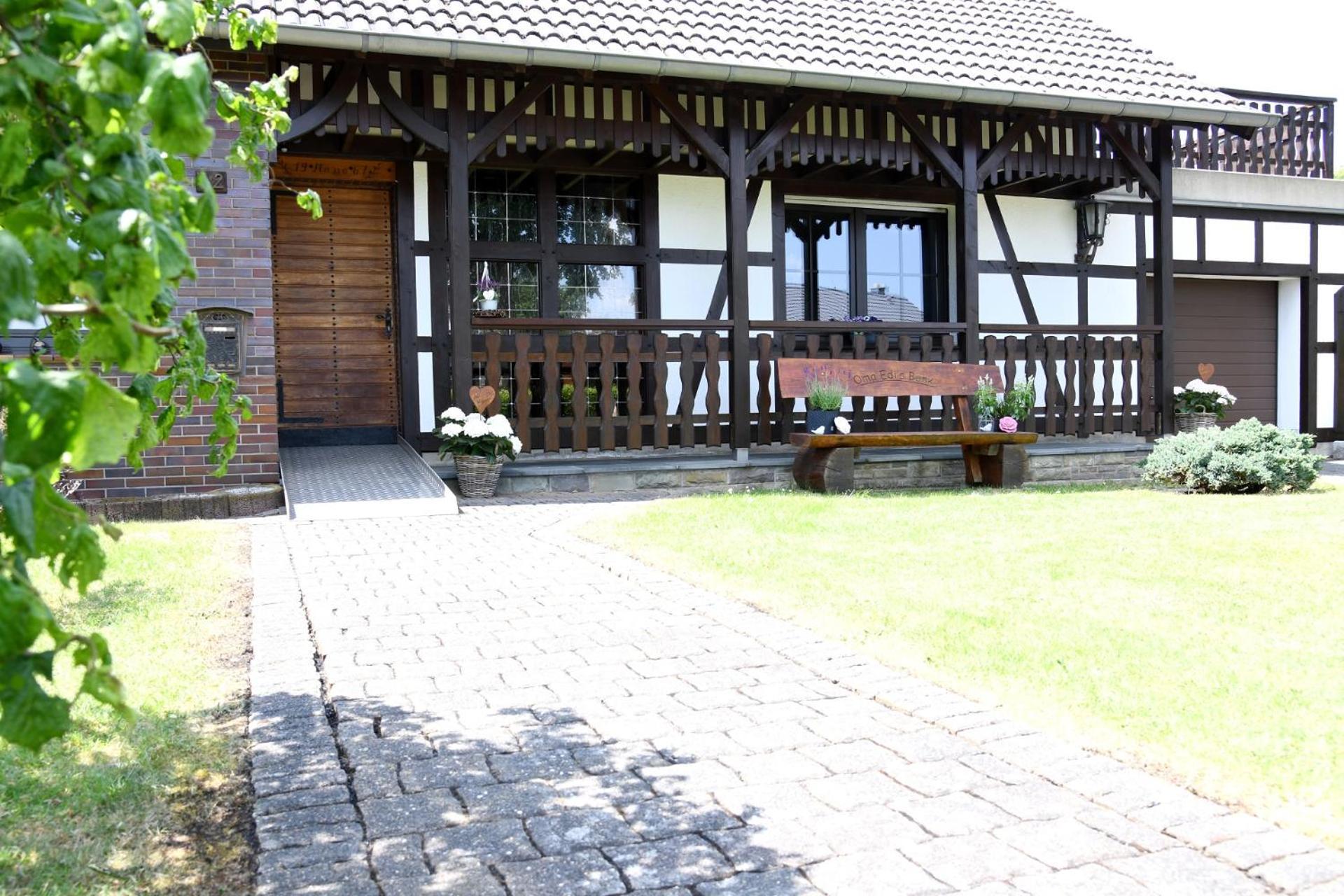 Ferienhaus Droefter Blick Моншау Экстерьер фото